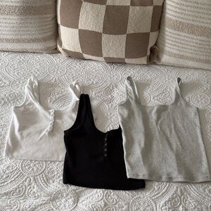 Abercrombie & Fitch Women's Tank Bundle - White, Black, Gray